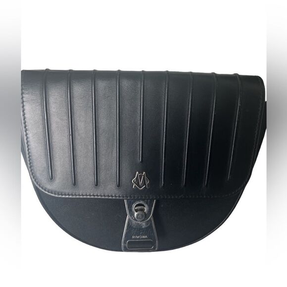 Luxurious “Never Still” Crossbody Saddlebag by Rimowa Exclusive - Picture 4 of 10